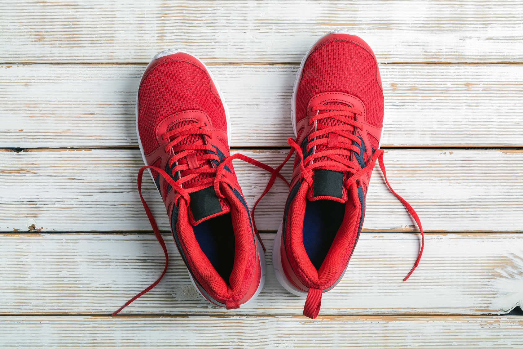 How To Dry Running Shoes The Fast & Safe Way —